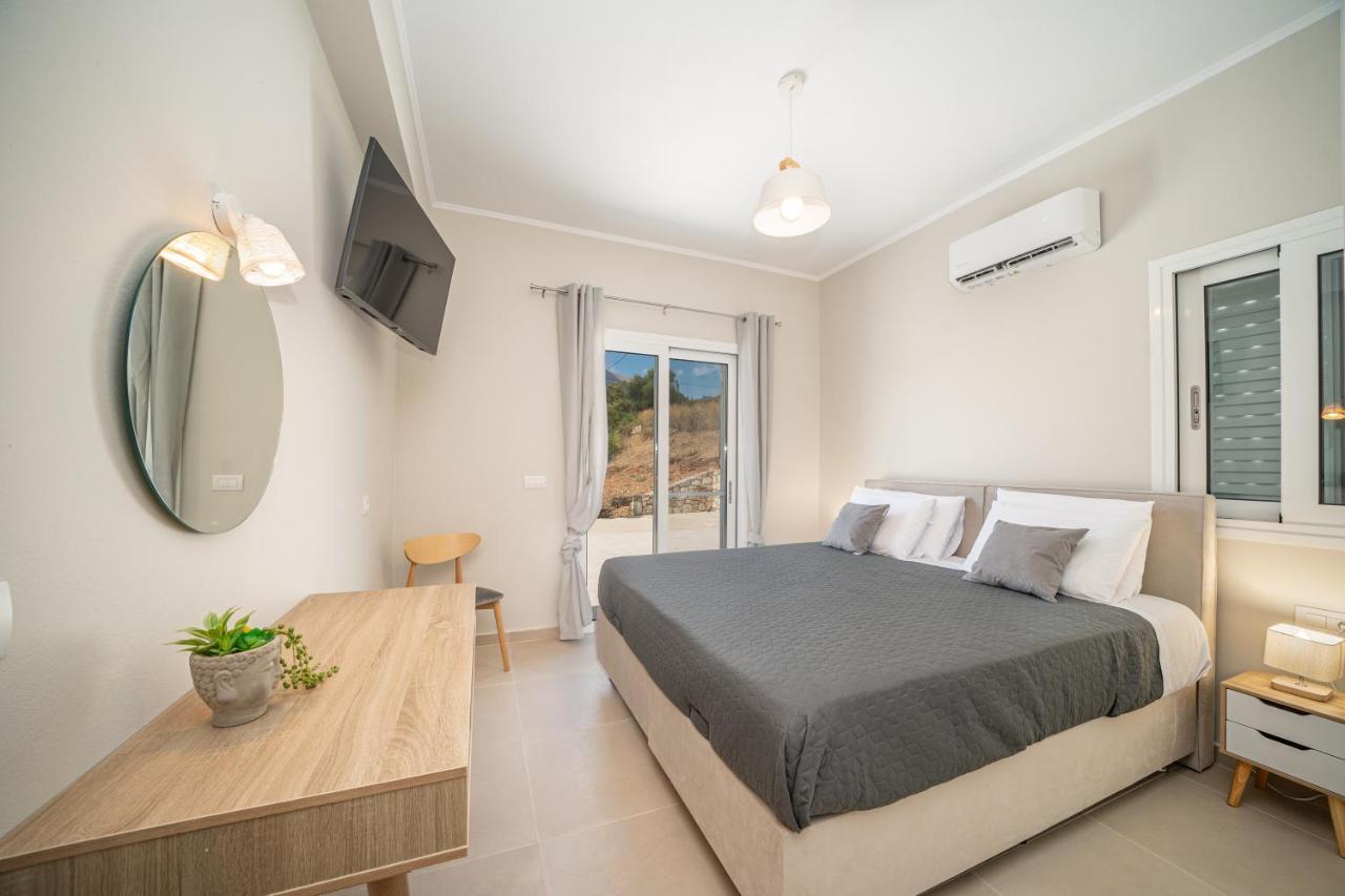 Maritina'S Apartments Amazing Sea View Agia Efimia Eksteriør billede